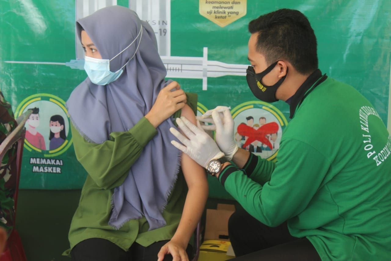 Masyarakat Bisa Cek Jadwal Vaksinasi di Medsos Kodim 0314 Inhil