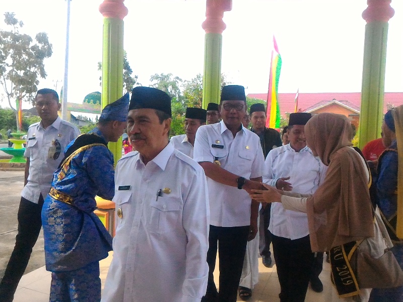 Gubernur Riau Berangkat ke Bangkok Bahas Roro Dumai - Malaka