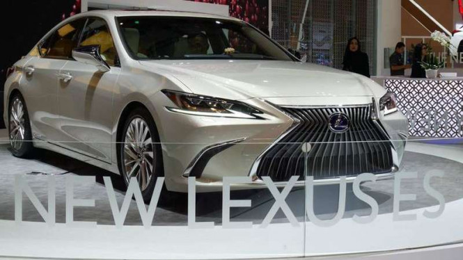 Dijual Rp1,15 Miliar, Siapa Pembeli Mobil Lexus Bermesin Hybrid