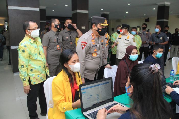 Wakapolri Dukung Vaksinansi Mahasiswa dan Penyandang Disabilitas di Unilak