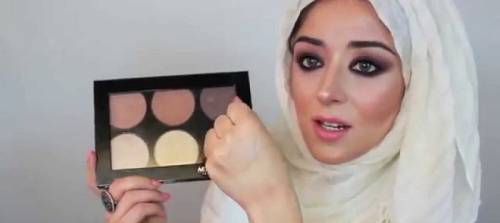 Pakai Make-Up saat Berpuasa, Bagaimana Hukumnya dalam Islam?