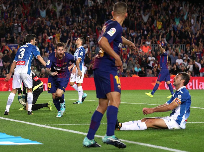Messi Hat-trick, Barcelona Benamkan Espanyol 5-0