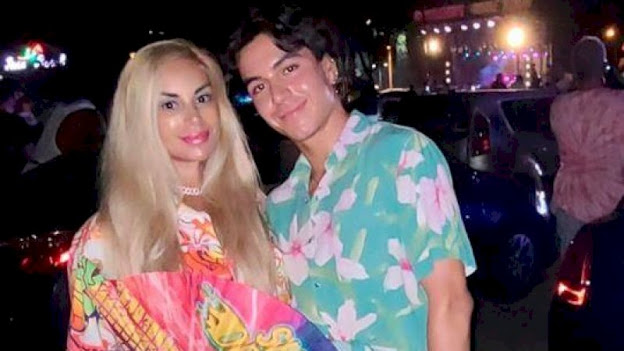 Suntik Botox hingga Rp14 Juta, Ibu dan Anak Ini Dikira Kakak-Adik