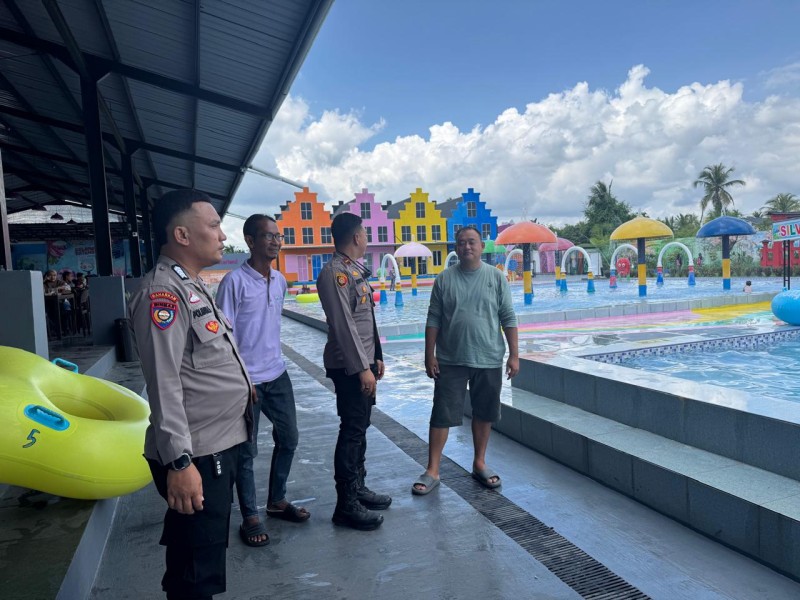 Jaga Liburan Hari Raya, Polsek Tembilahan Laksanakan Patroli di Tempat Wisata