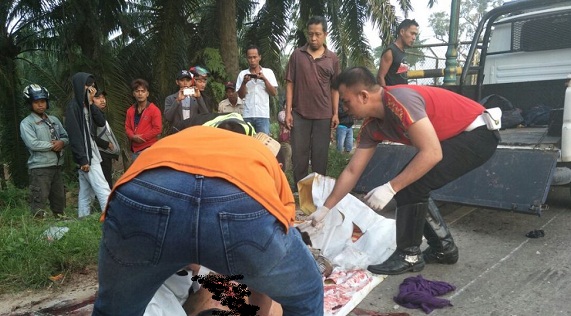 Foto-foto Mengerikan Bus Medan Jaya Lindas Pengendara Sepeda Motor