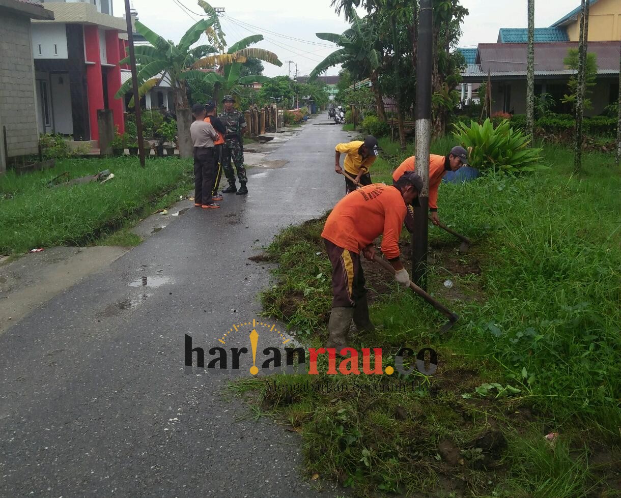 Dukung Jumat Bersih, Pasukan Oren Disebar