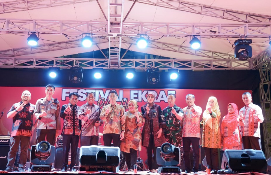 Gandeng Dispora Riau, Bupati Afrizal Sintong Buka Festival Ekraf Kemilau Bagan