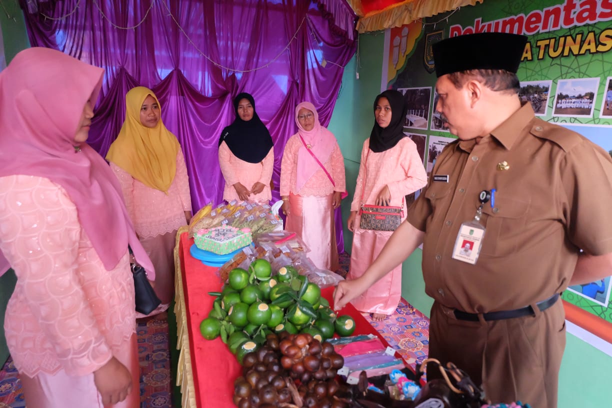Buka Bazar MTQ Kecamatan, Said Syarifuddin: Masyarakat Tempuling Cukup Kreatif