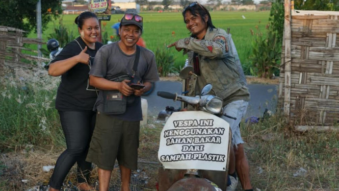 Berbahan Bakar Sampah Plastik, Vespa Ini Keliling Indonesia