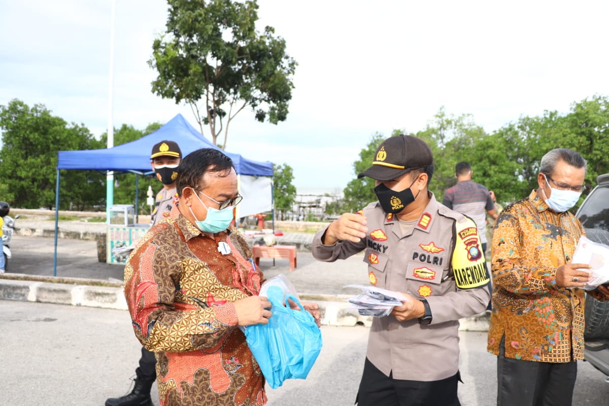 Polres Karimun Hadiri Kegiatan Pemberian Bantuan 100.000 Masker dan Rakor Kesiapan Pilkada di Karimun