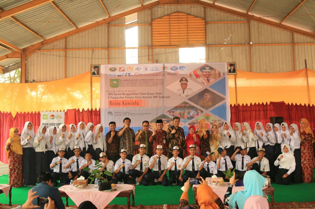 Kemenkominfo Sosialisasikan IGRS untuk Remaja Tingkat SMP di Pekanbaru