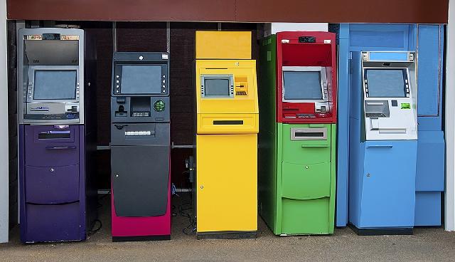 ATM Dapat Di-hack Hanya dalam 5 Menit