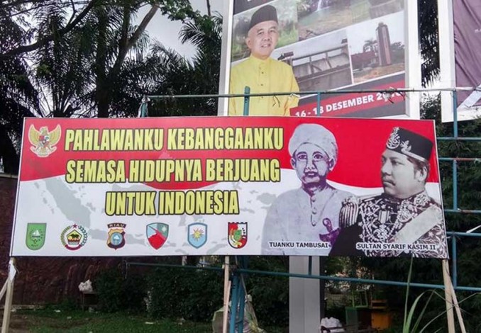 ADUH... Baliho di Jalan Sudirman Salah Pasang Foto Pahlawan Nasional