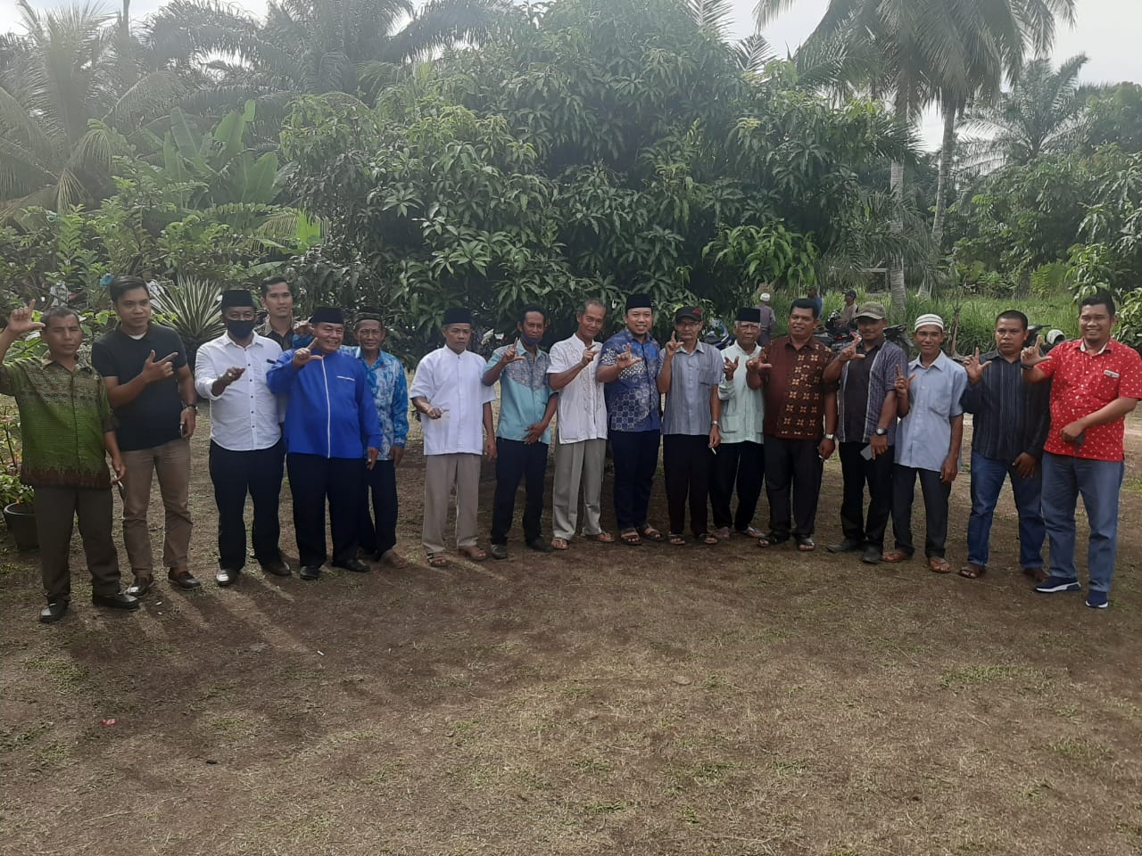 Bacalon Wabub Siak Bersilaturahmi Di Kampung Teluk Masjid