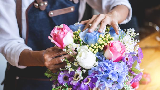 Tulisan di Karangan Bunga Berduka Cita Ini Bikin Mikir