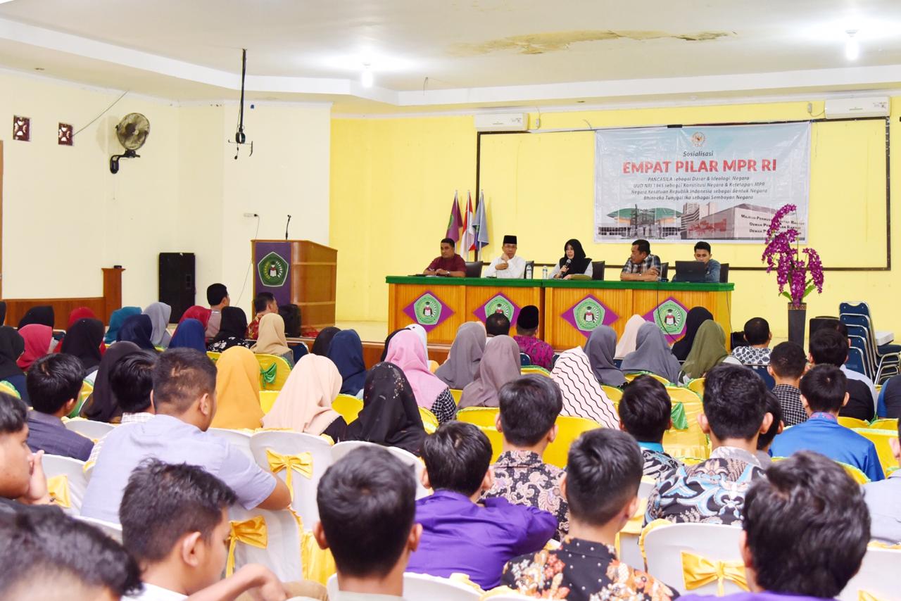 Anggota DPD RI Asal Riau Sosialisasikan 4 Pilar MPR RI di STIE Bangkinang