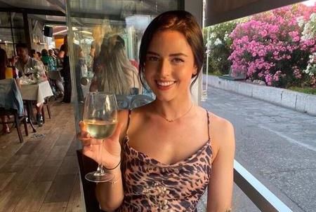 Jendela Kamar Mandi Tembus Pandang, Gadis Ini Jadi Tontonan Tetangga