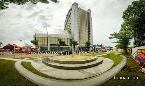 Sekdaprov Minta Bank Riau Kepri Intropeksi