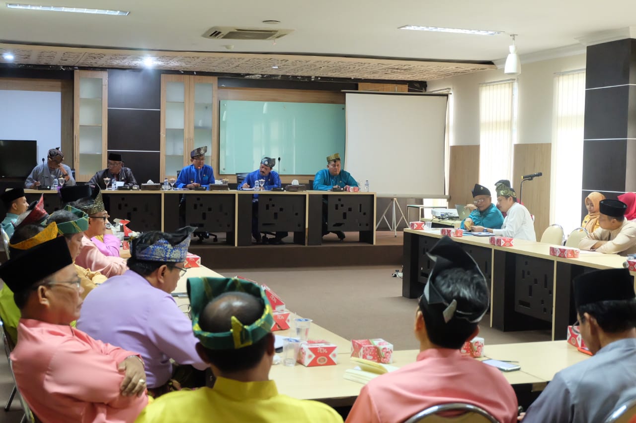 Pasokan Melimpah Dari Filipina, Faktor Eksternal Hambat Ekspor Kelapa Inhil