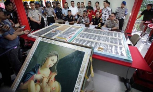 Lukisan Bunda Maria, Dijadikan Alat Selundupkan 26,43 Kg Sabu