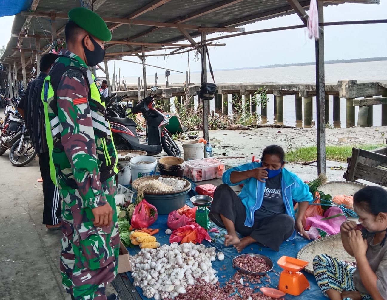 Koramil 04 Kuindra Rutin Lakukan Sosialisasi Penerapan Prokes Covid-19