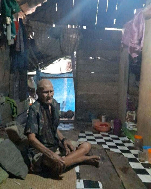 Istrinya Derita Stroke, Kondisi Kakek Tua di Seberang Tembilahan Memprihatinkan