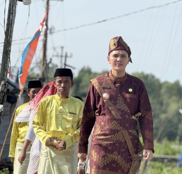 Pacu Pompong Jadi Daya Tarik HUT RI ke-80 di Kuala Patah Parang