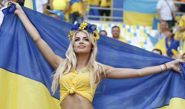 Potret Vlada Sedan, Jurnalis Cantik WAGs Ukraina Paling Seksi