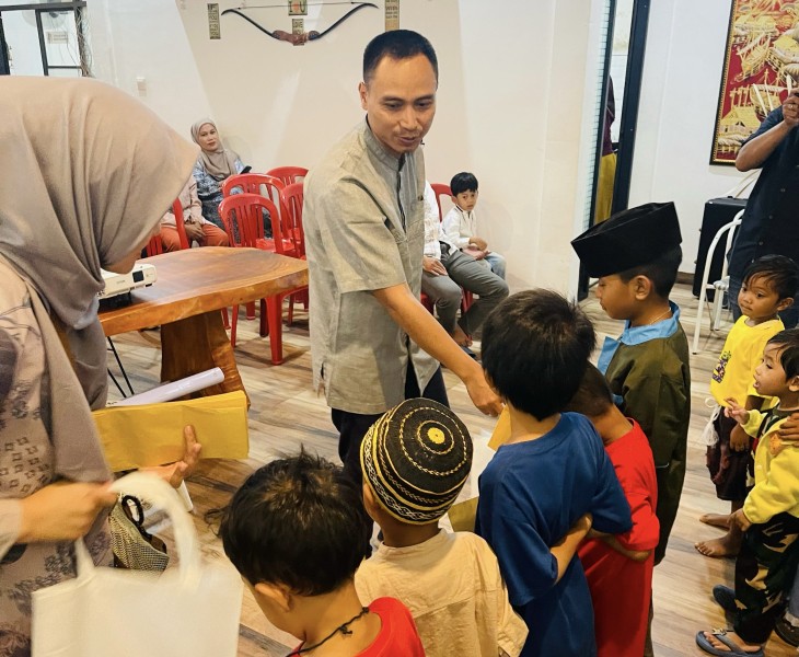 PLTU Tembilahan Santunan Anak Yatim dan Pembagian Sembako untuk Warga Sekitar