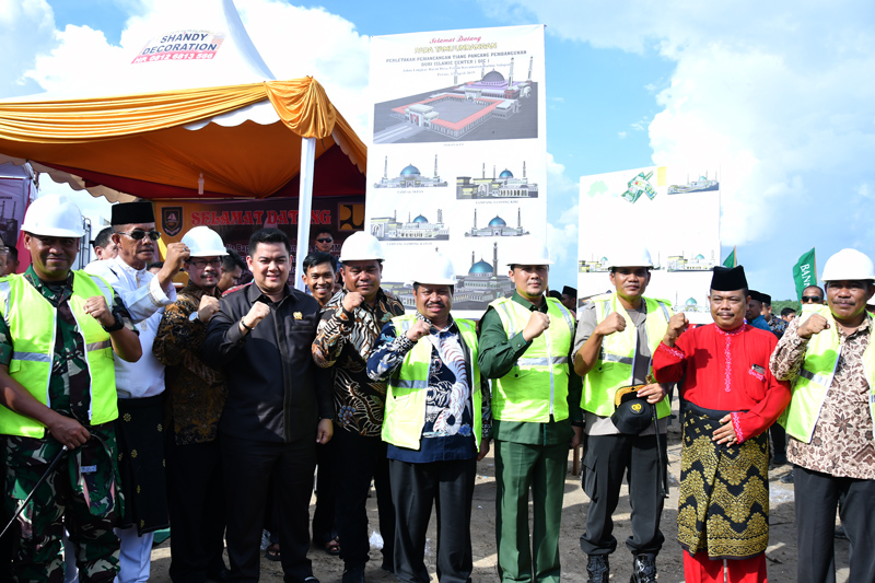Ribuan Masyarakat SaksikanGround Breaking DIC