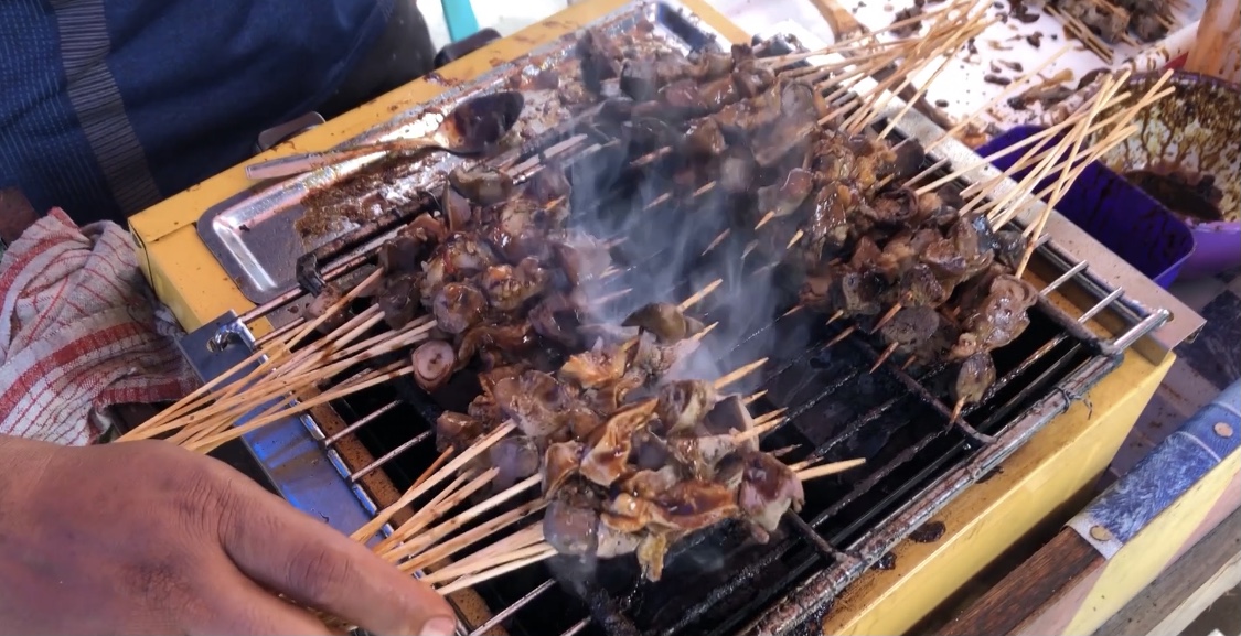 Sate Hati Pasar Sungai Lurar, Rp1000 Per Tusuk