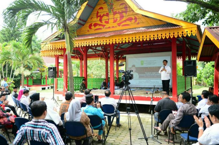 Disbud Riau Gelar Diskusi Dengan Budayawan dan Seniman