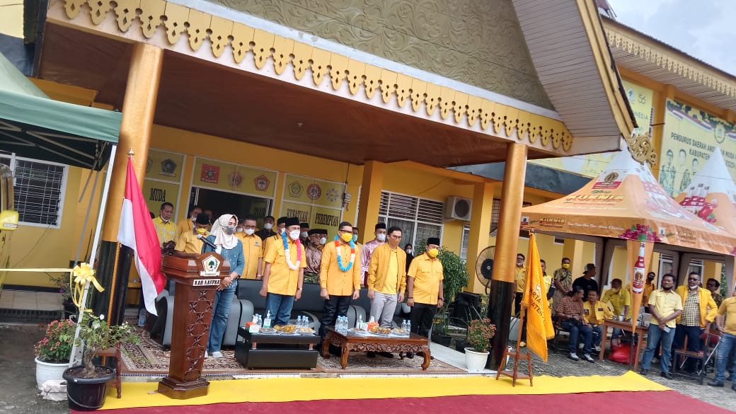 Wakil Ketua Umum Golkar Doli Kurnia Tandjung Buka Launching Yellow Clinic DPD Kampar