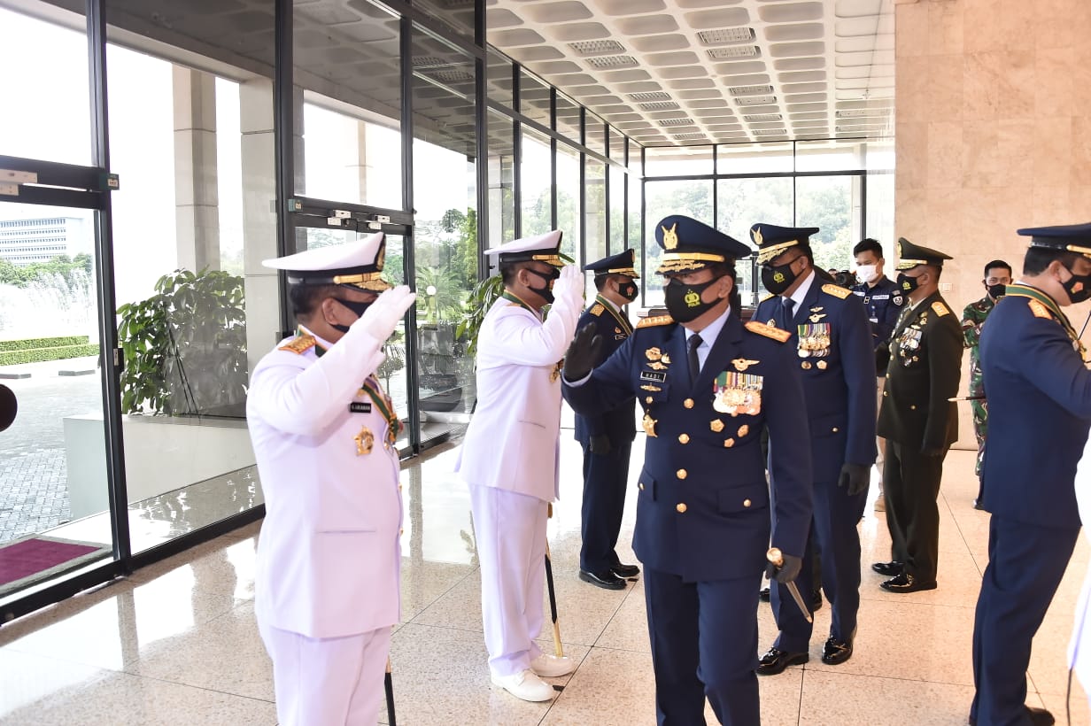 Pangkogabwilhan I Terima Penganugerahan Bintan Dharma