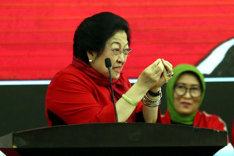 Megawati Soekarnoputri Sindir Aksi Berujung Rusaknya Halte TransJakarta; Emangnya Duit Lo
