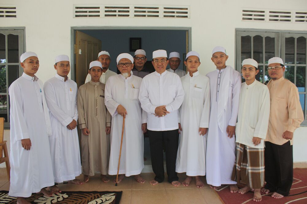 Bupati Inhil Bersilaturahmi ke Ponpes Yasin Banjarbaru, Kalimantan Selatan