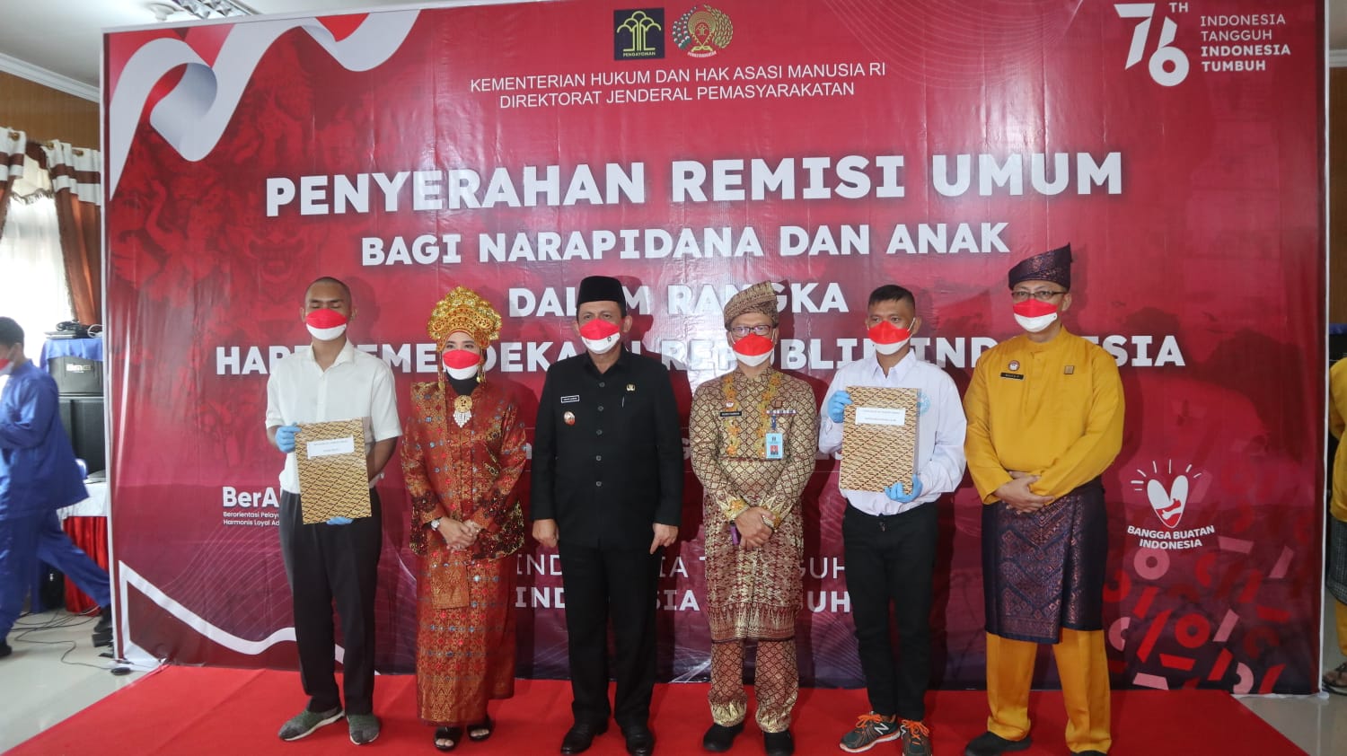 Gubernur Ansar Serahkan Remisi Kepada WBP se-Kepri di Lapas Narkotika Kelas IIA Tanjungpinang