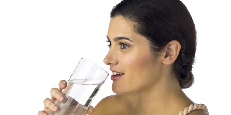 Perlukah Minum Air Putih Sebelum Tidur?