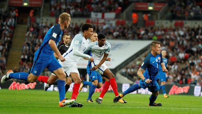 Sempat Tertinggal, Inggris Tundukkan Slovakia 2-1