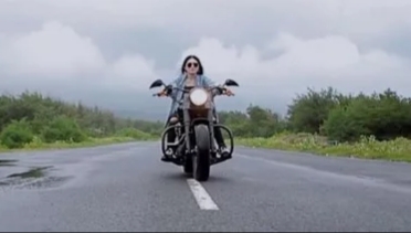Spesifikasi Harley Via Vallen di Video 'Ketika'