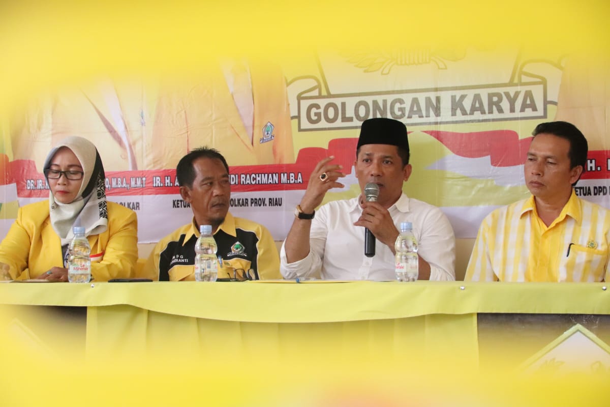 Bersama AOK Team, Muhammad Adil Kembalikan Berkas ke DPD Golkar Meranti
