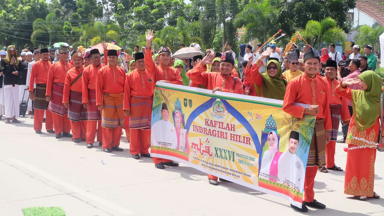 MTQ Ke - 36 Riau, Bupati Inhil Ikuti Prosesi Pelepasan Pawai Ta'aruf