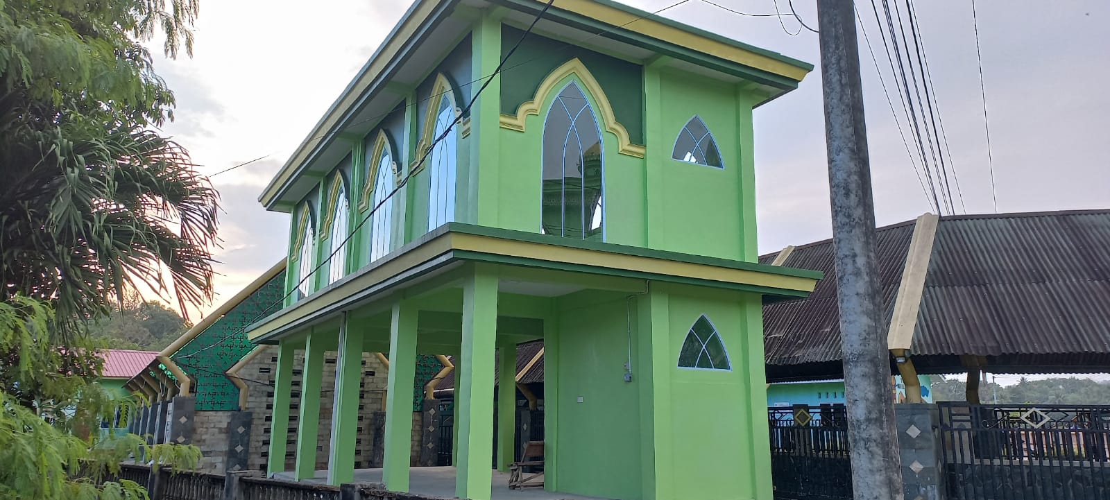Masjid Raya Nurul Iman di Kijang Bangun Perpustakaan