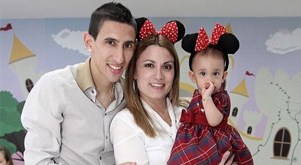 Takut Bawa Virus Corona, Istri Di Maria Sampai Buka Pakaian di Depan Rumah