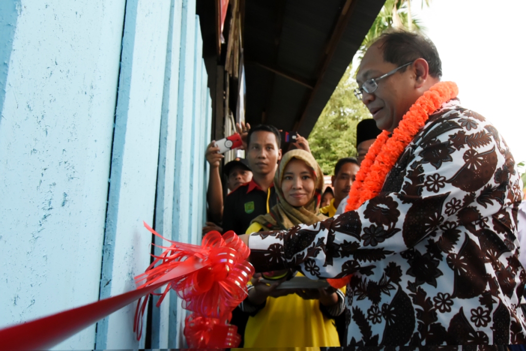Pemkab Inhil Terima Bantuan Alat Pengolahan Kelapa Dari Kemendes PDT