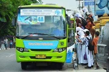 Kemenhub Bakal Berikan Bantuan 10 Bus Trans Metro ke Pemko Pekanbaru