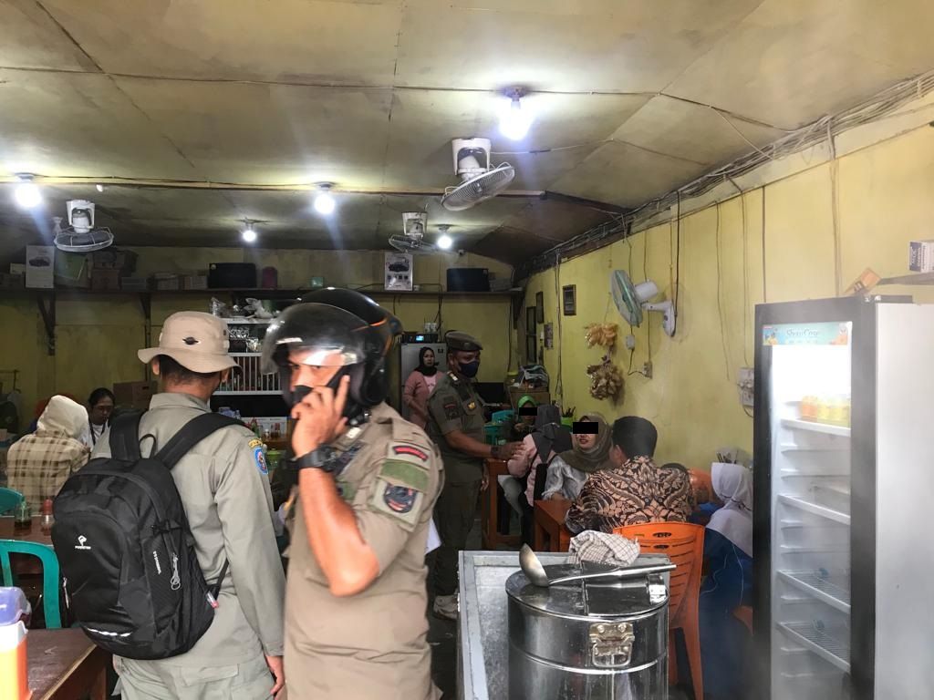 ASN dan Non ASN Cengar Cengir Saat Terjaring Razia Satpol PP Inhil