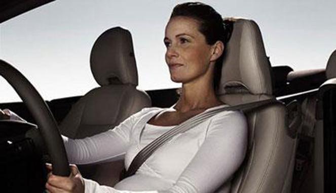 Riset: Wanita Lebih Tertarik Beli Mobil Usai Nonton Iklan