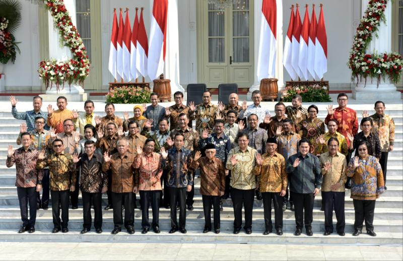 Presiden Jokowi Disarankan Segera Rombak Kabinetnya