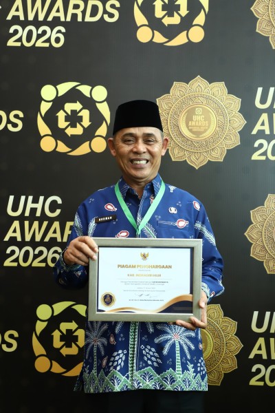Bupati Inhil Terima UHC Awards 2026, Cakupan Jaminan Kesehatan Tembus 98 Persen
